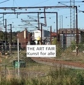 Skilt med The Art Fair – Kunst for alle i starten af Otto Busses Vej